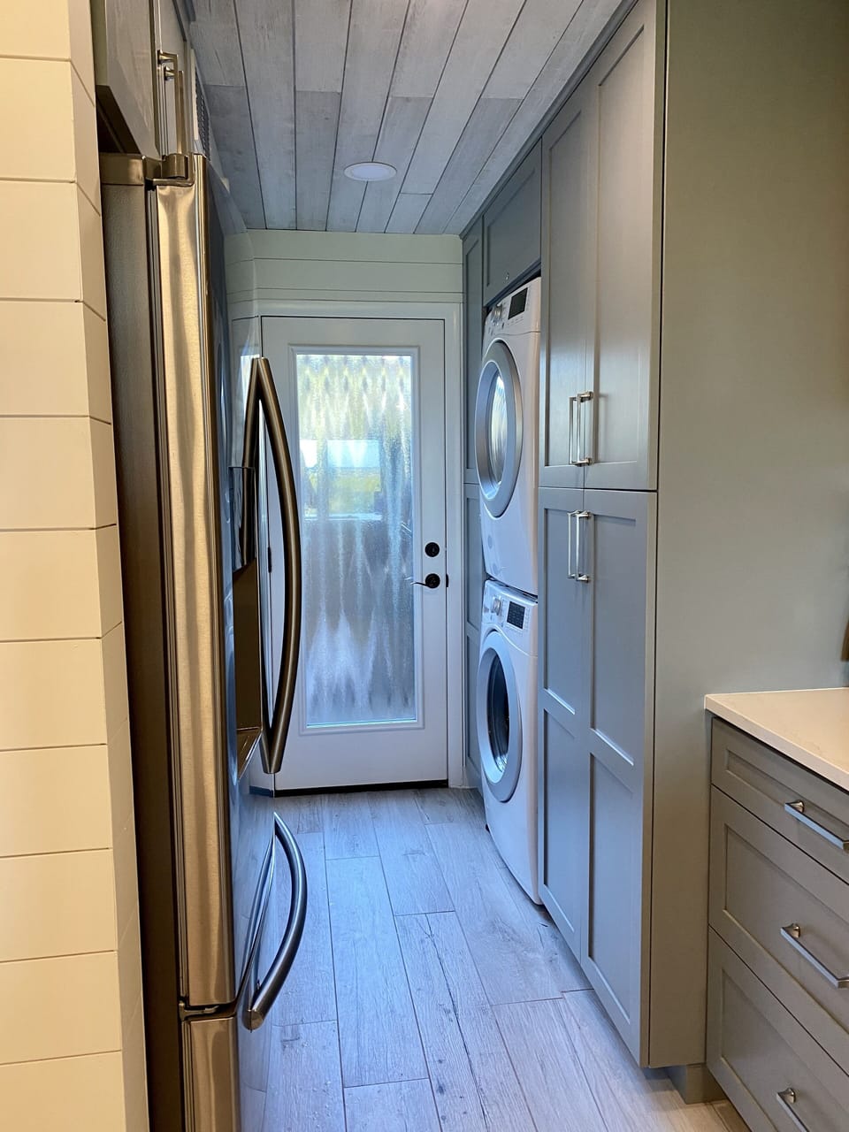 Back Patio Door
Washer/Dryer