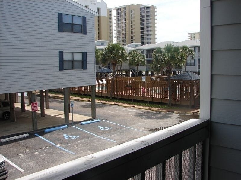  View from  condo balcony of pool area
