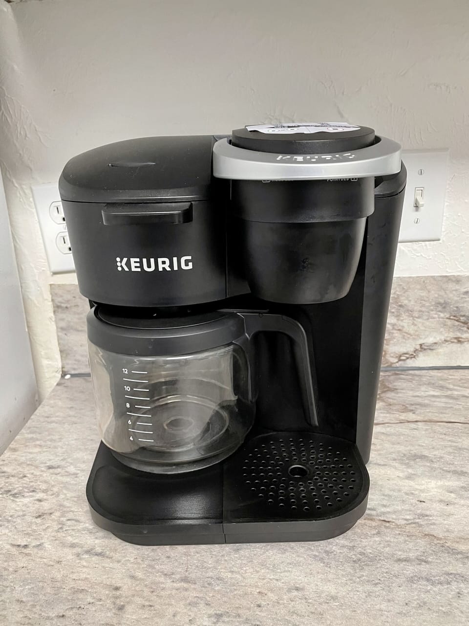 Keurig one cup or 10 cup combo coffee maker.