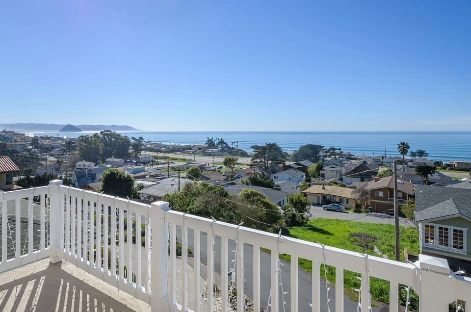 Panoramic view south to Morro Rock