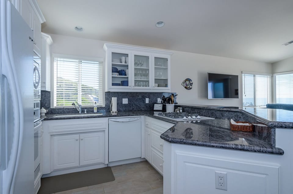 Very well-stocked kitchen
