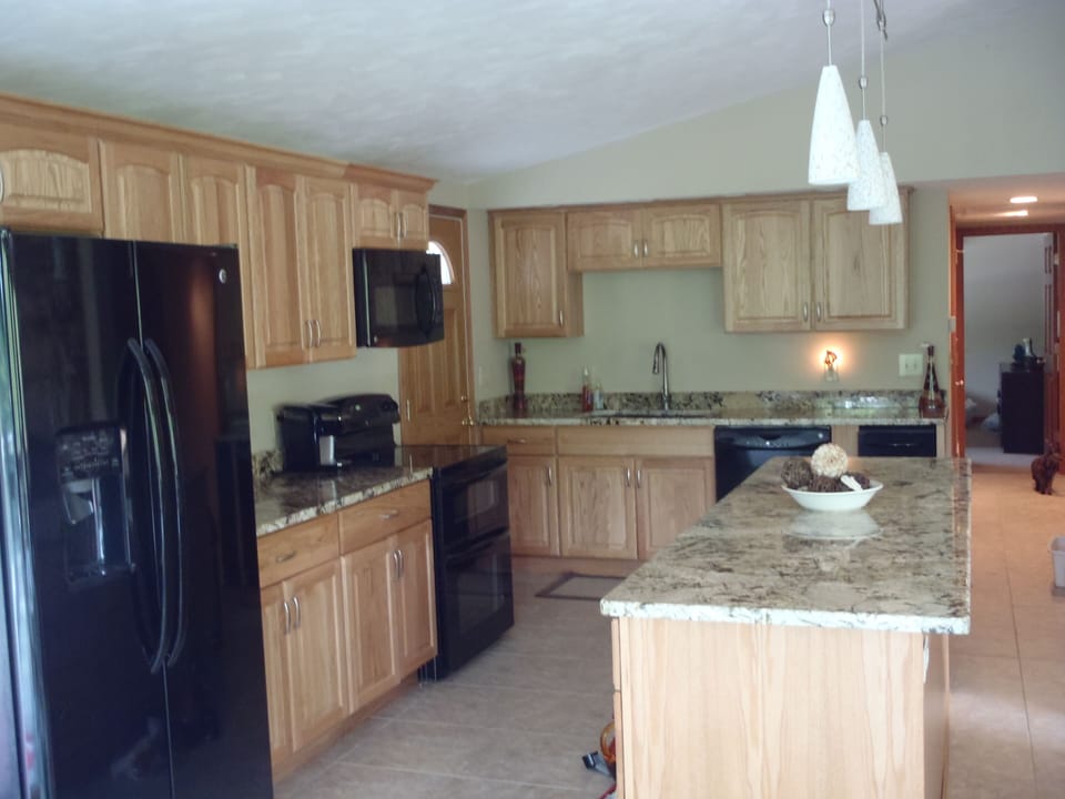 Spacious kitchen with new appliances- perfect for entertaining a large group