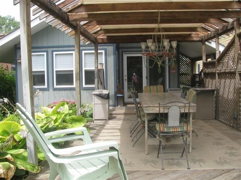 Covered dining pavilion with seating for 8 