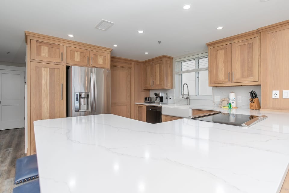 Calcutta Gold quartz countertops