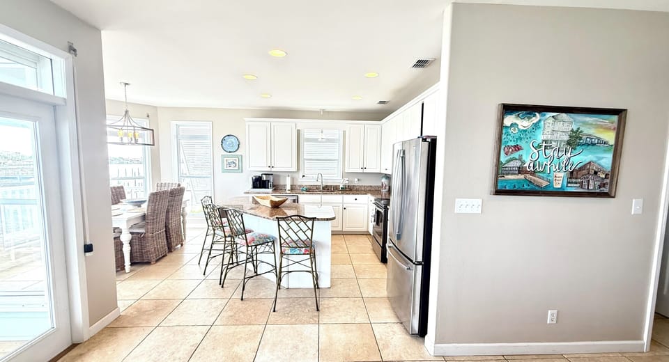 Open-concept kitchen and living room floor plan