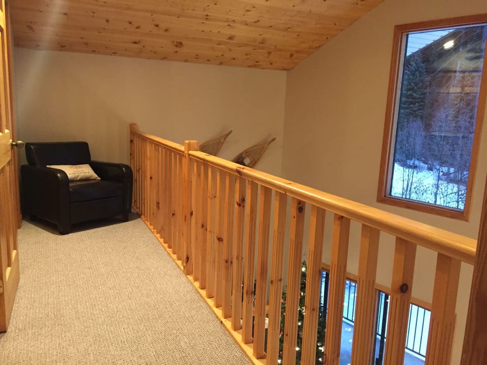 Upper Mezzanine to the Principal room.  Over looking the living room below.