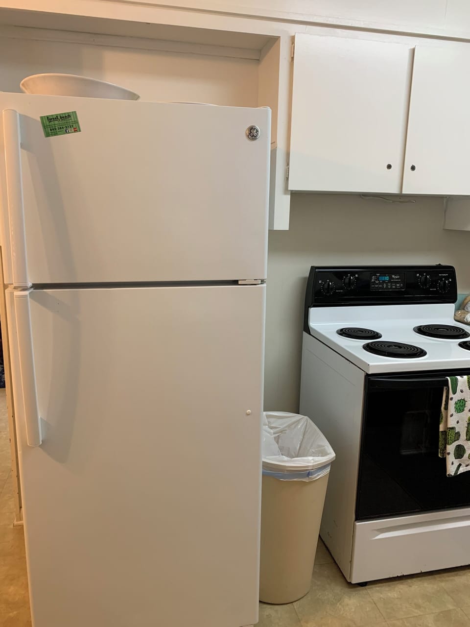 Refrigerator and Stove / Oven 