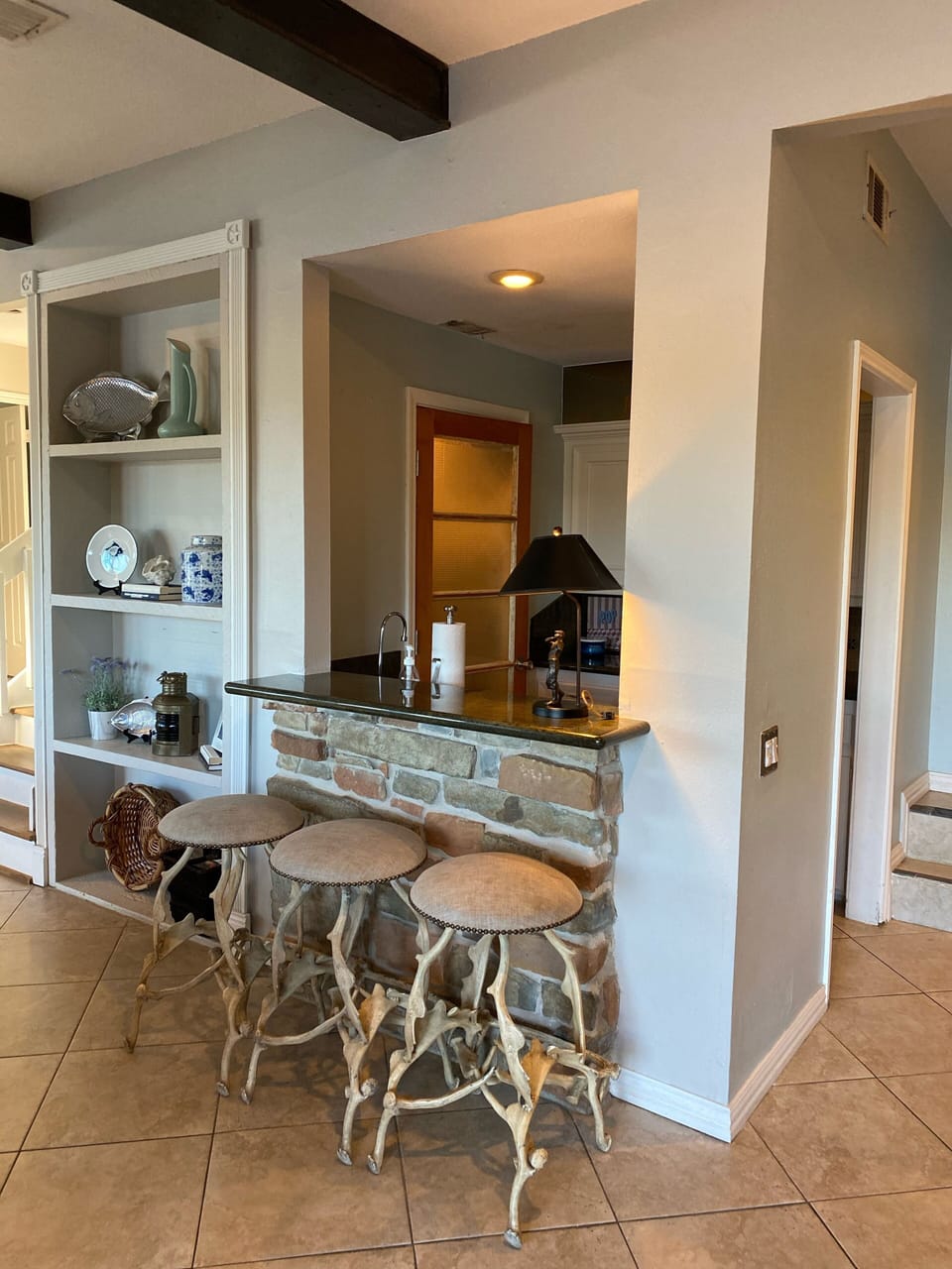 Bar area for entertaining friends and family 