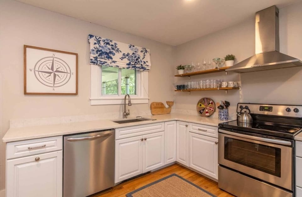 Newly renovated and stocked eat in kitchen 