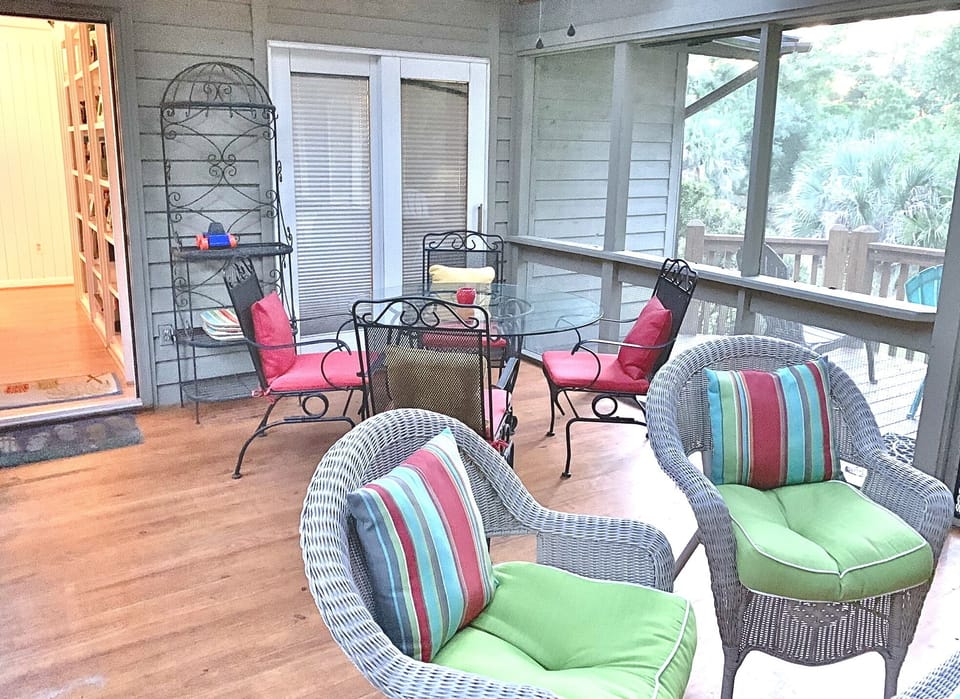 Screened Porch with Dining & Game Table