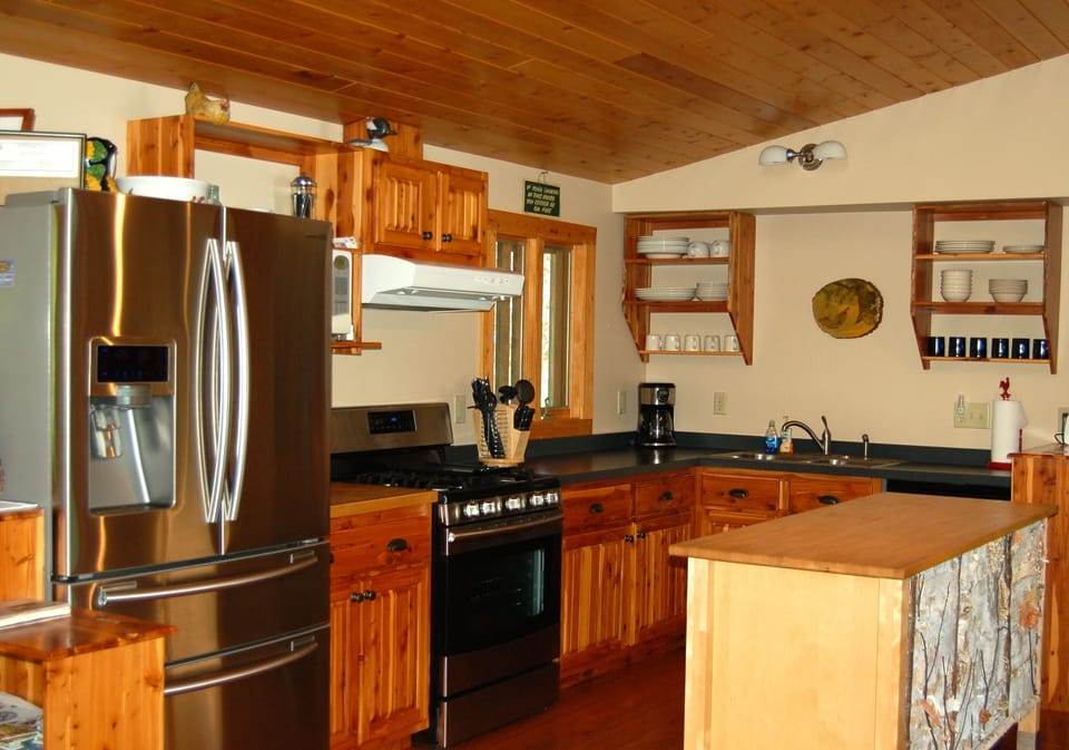 Fully equipped kitchen with top of the line appliances.