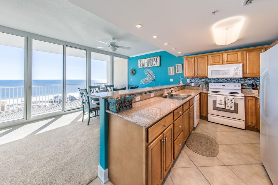 Open kitchen with views. Fresh seafood everywhere you turn...