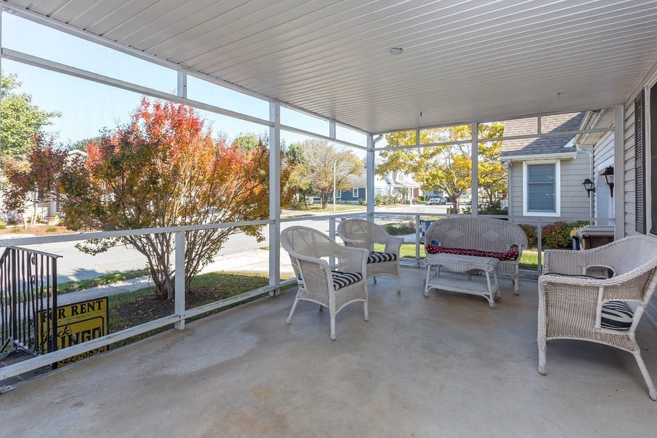 Front Screen Porch