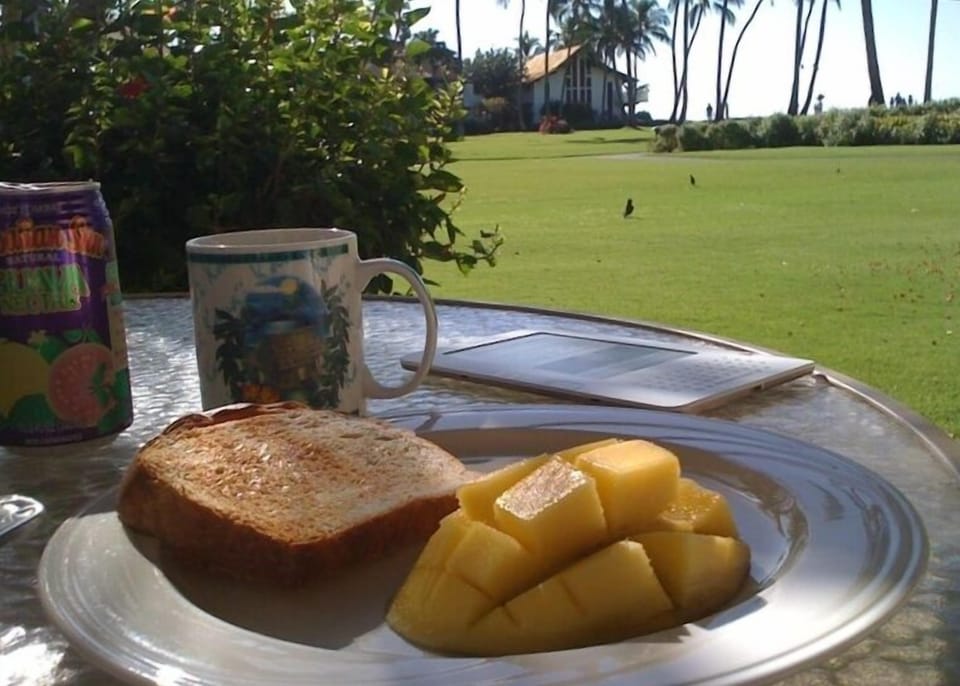 Breakfast at Kiahuna condo #174 from the lanai