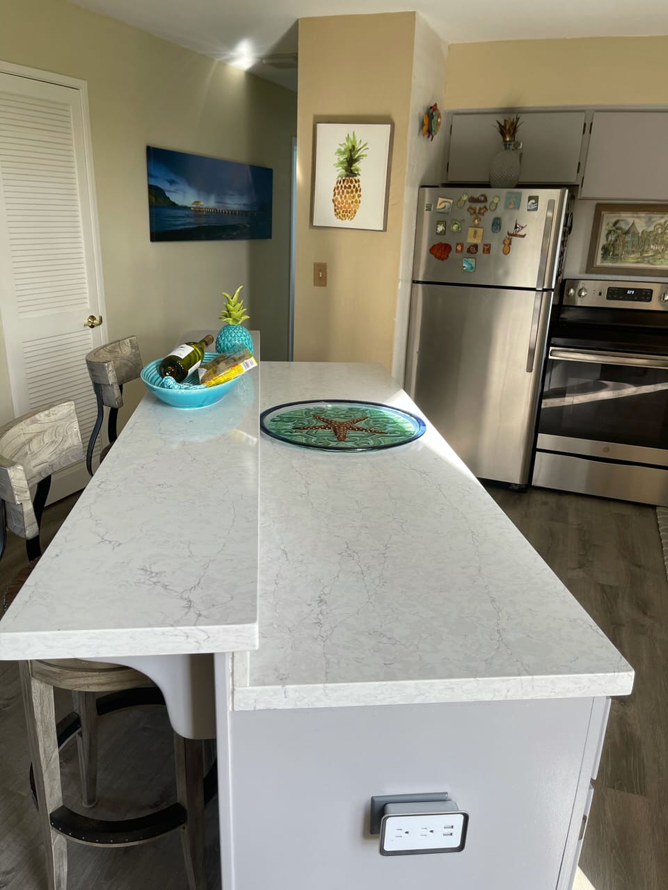 Kitchen island