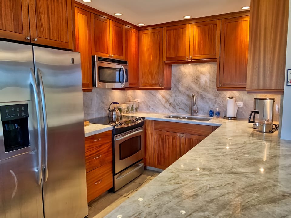 New, highly upgraded kitchen