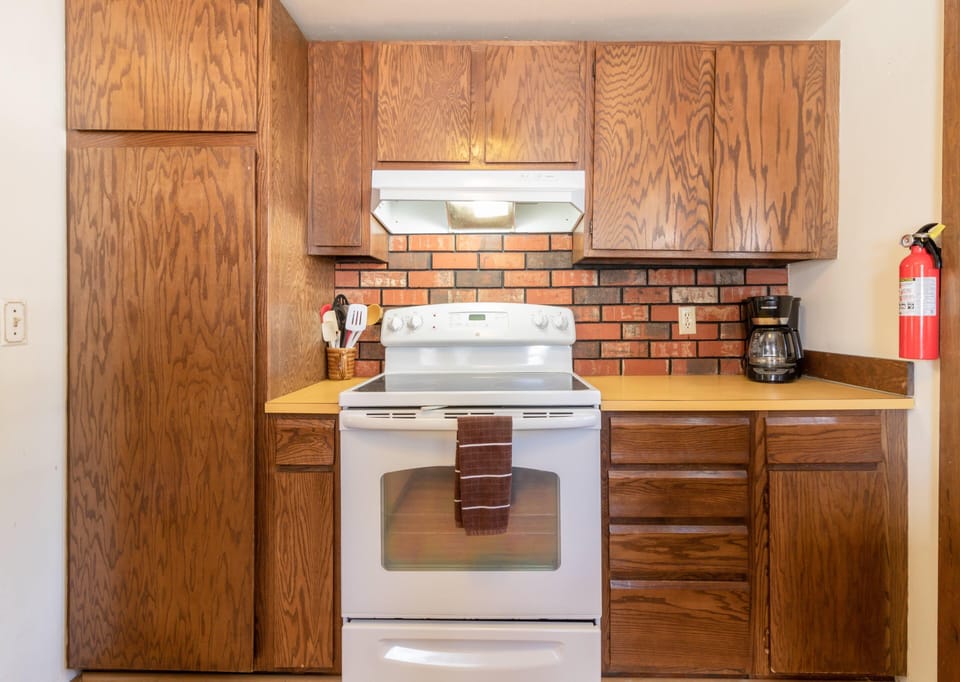 Glass top electric stove