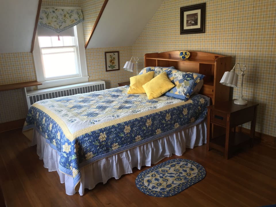 Upstairs Queen Bed ready to welcome you