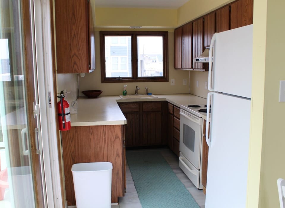 2nd floor kitchen