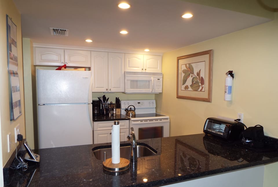 kitchen with granite tops ample cooking space