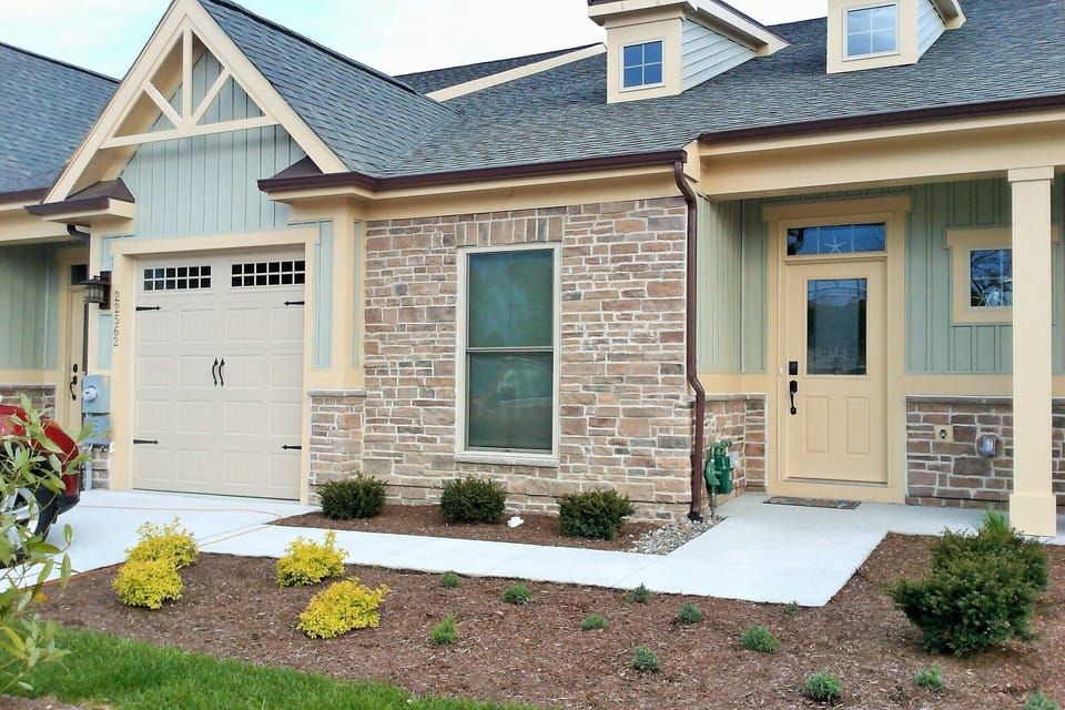 Welcome to 22562 Grebe Lane.