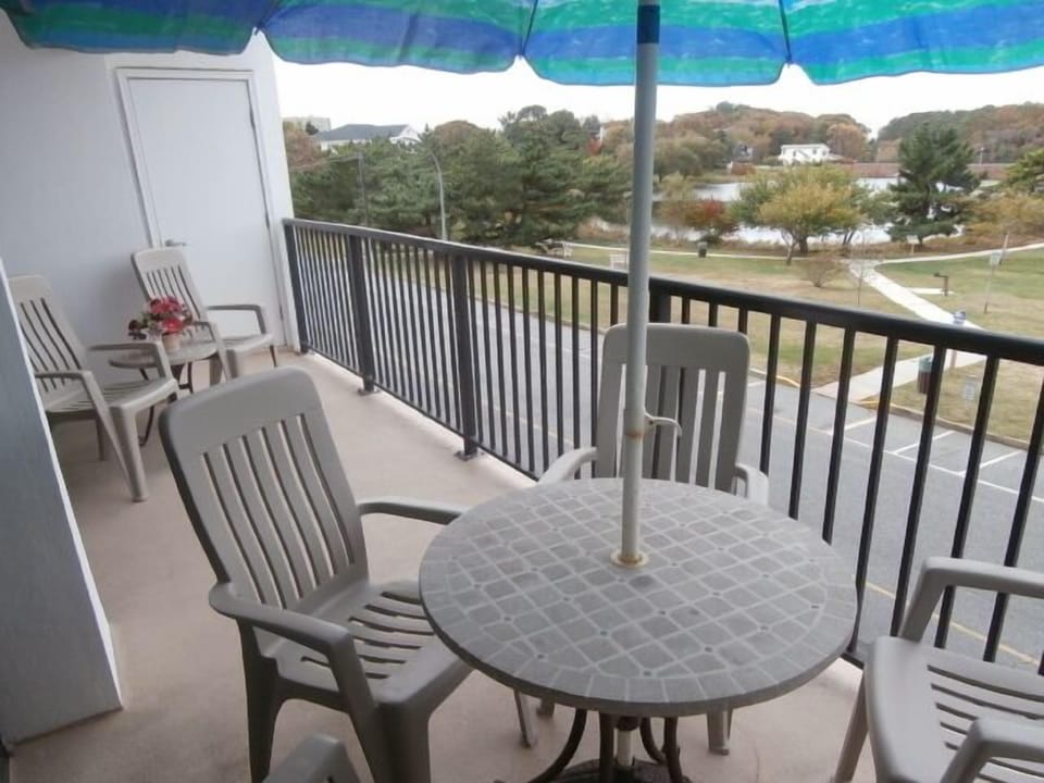 Balcony off living room