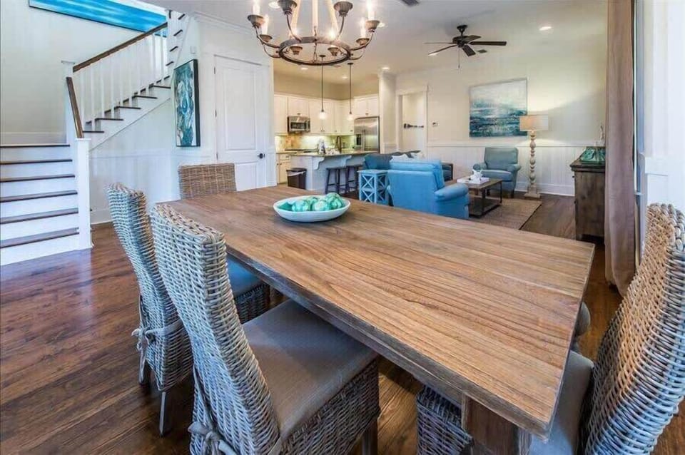 Large Open Floor Plan!