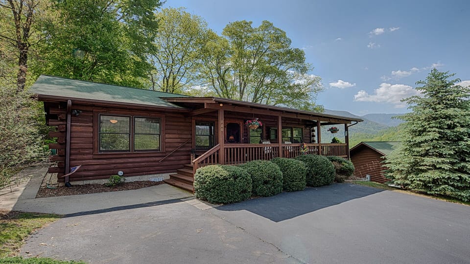 Front of cabin and parking area