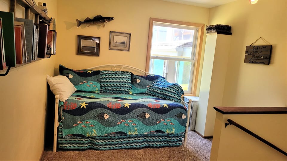 Small Reading/Sleeping Area