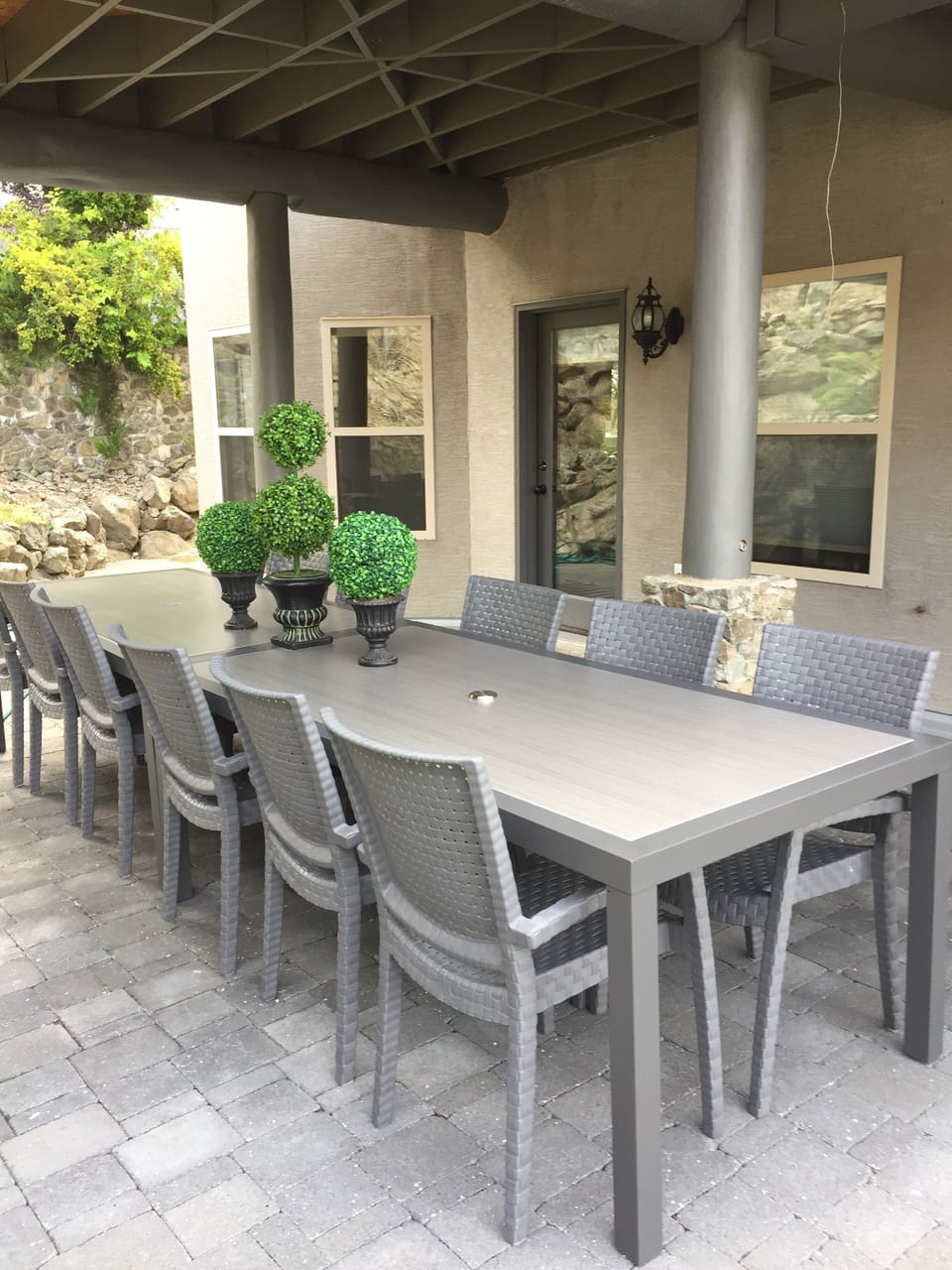 Outdoor dinning for 12 with big boss BBQ just outside kitchen and family room