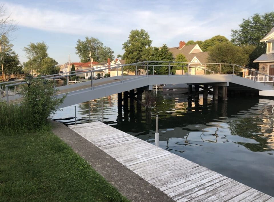 Bridge picture to see how to get onto island property.