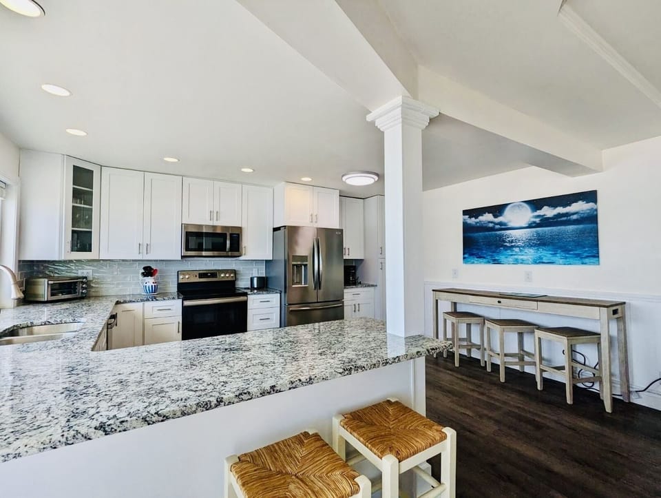 Newly renovated Spacious kitchen in 2024