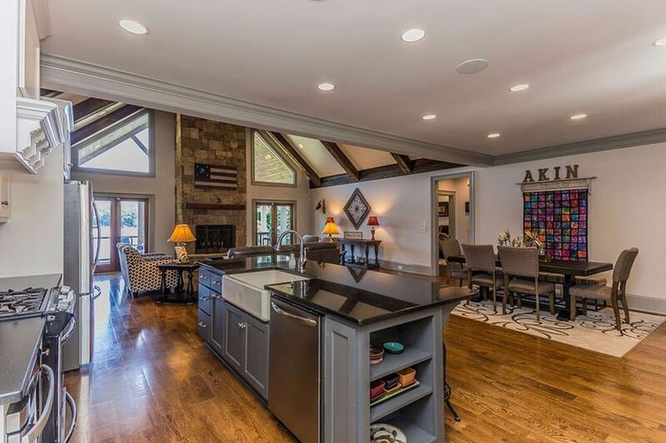 Kitchen/dining area