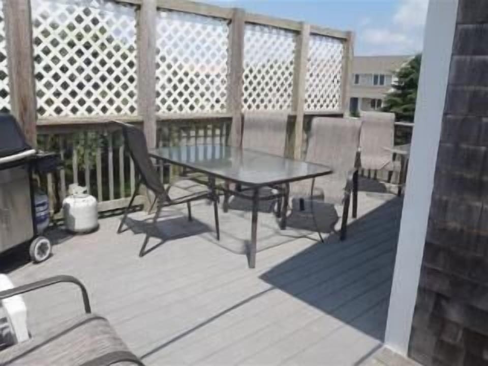 Wrap around deck