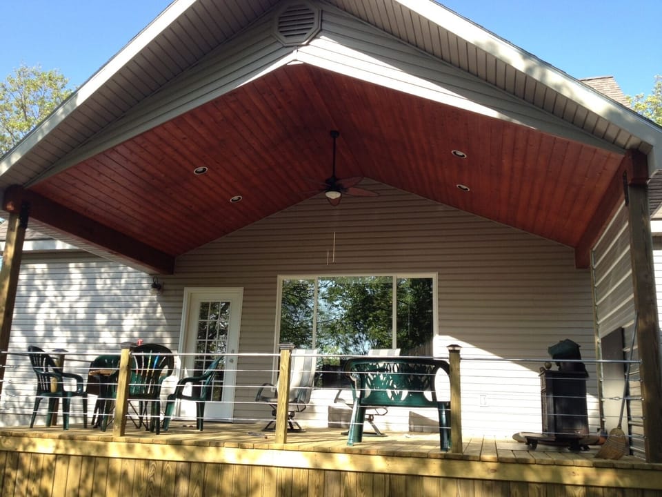 This is a photo of the front of the home & front porch.