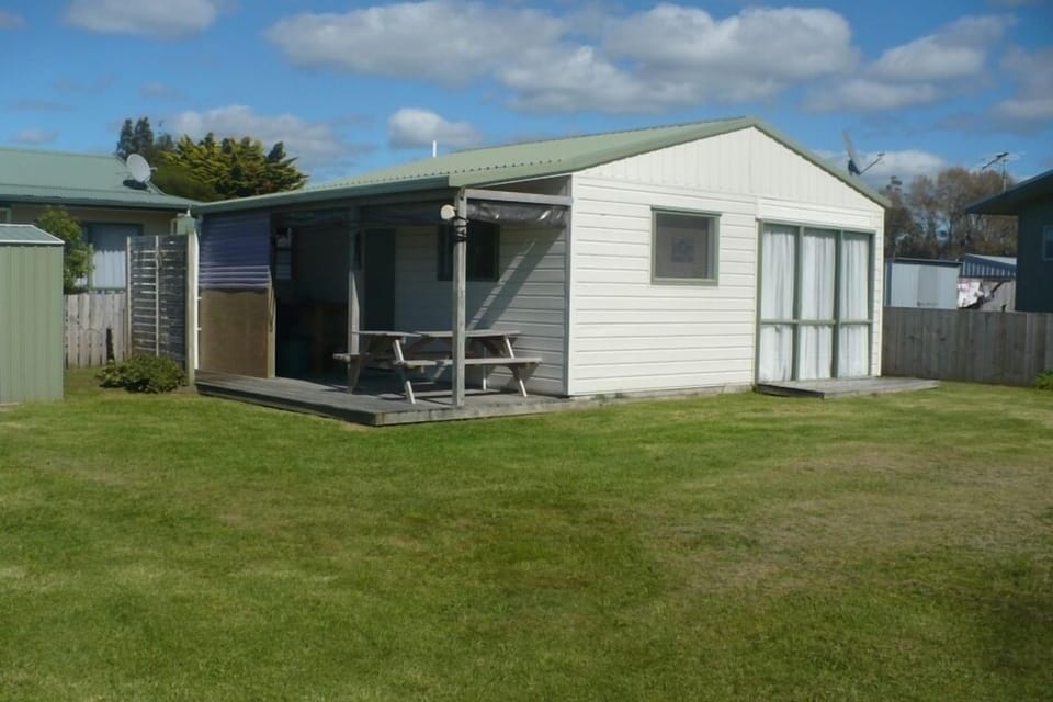 Whiti Beach Cottage