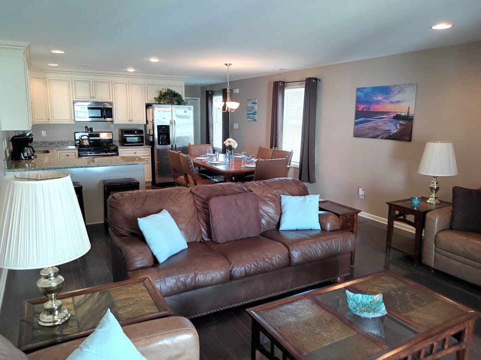 Large Open Concept Living Space. Great for Entertaining