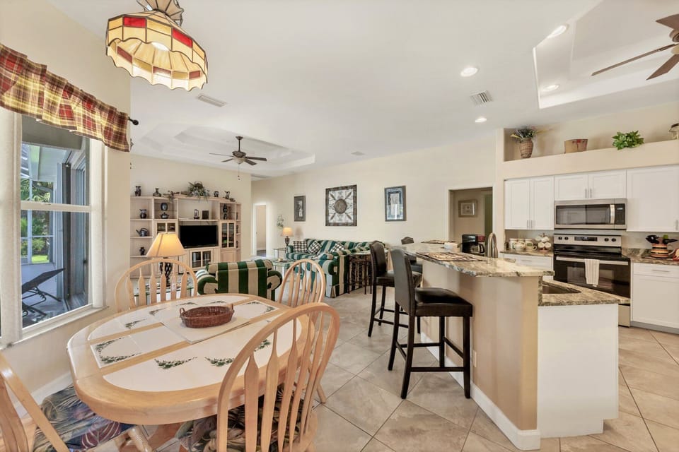 Breakfast Nook