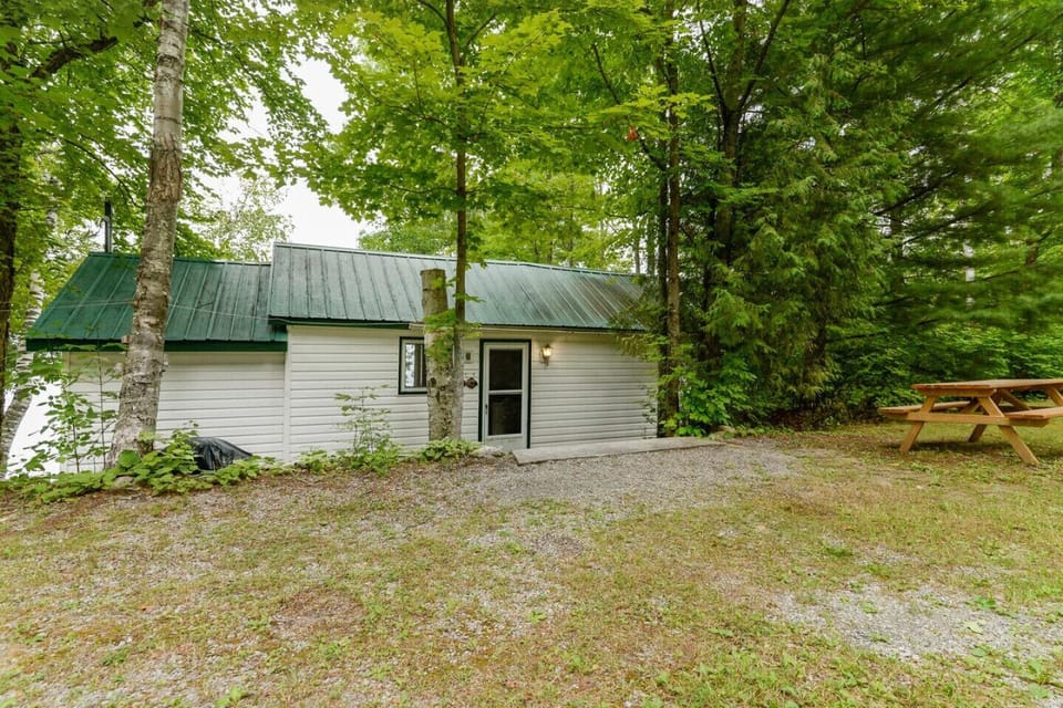 Cottage #5 front view.