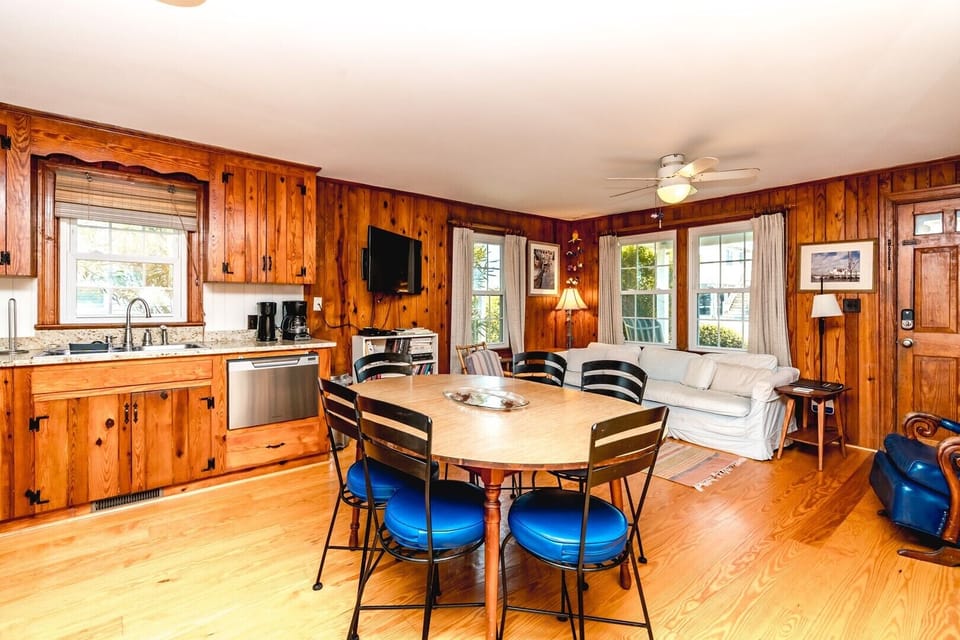 Kitchen III