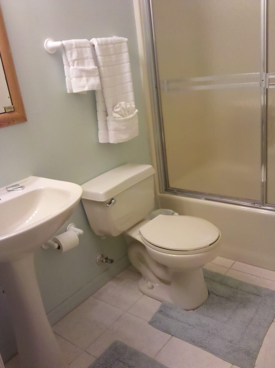 Tiki 2 Bath