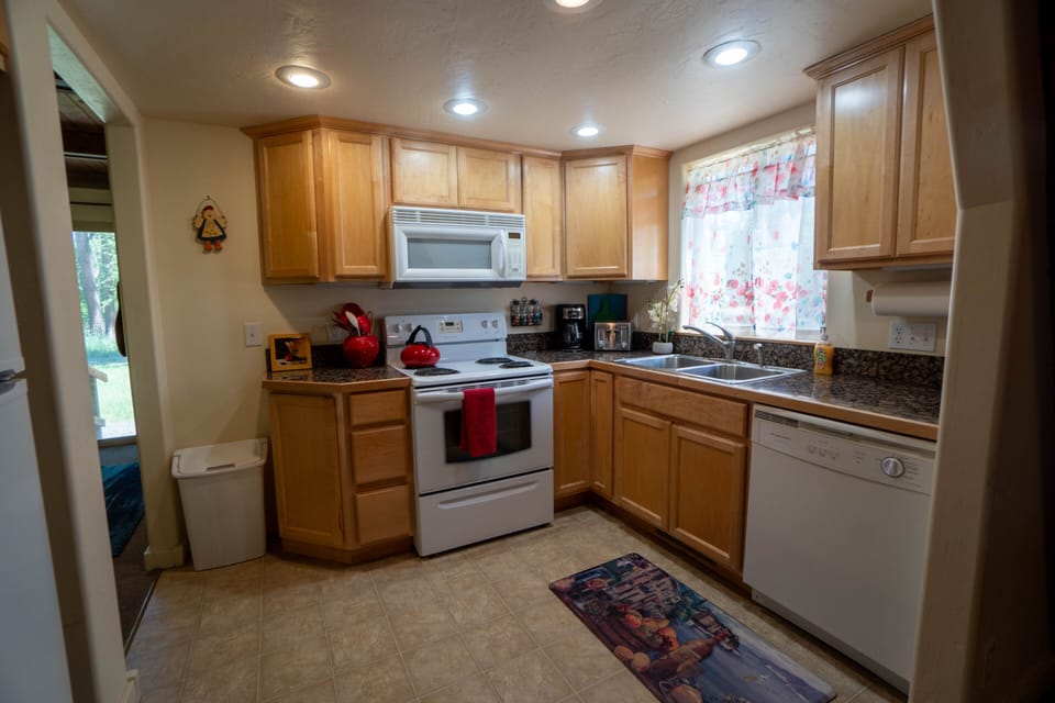 Full Kitchen, including Pots, Pans, Spices, and more.