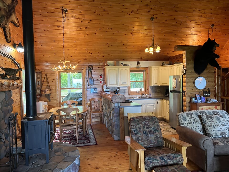 Kitchen, dining table that seats 6, living room, gas fireplace