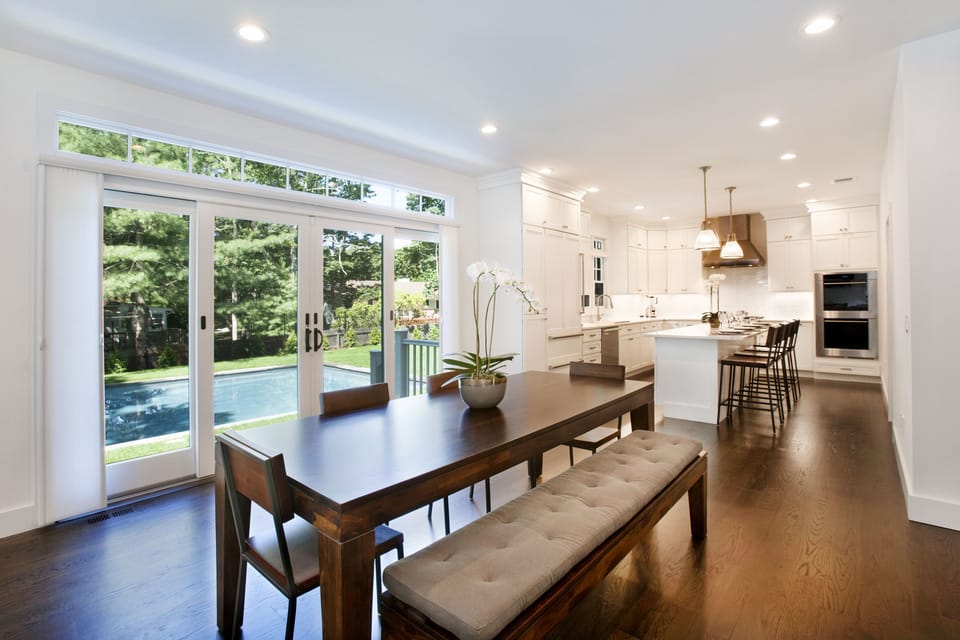 Open Floor Plan Dining Seating for 10