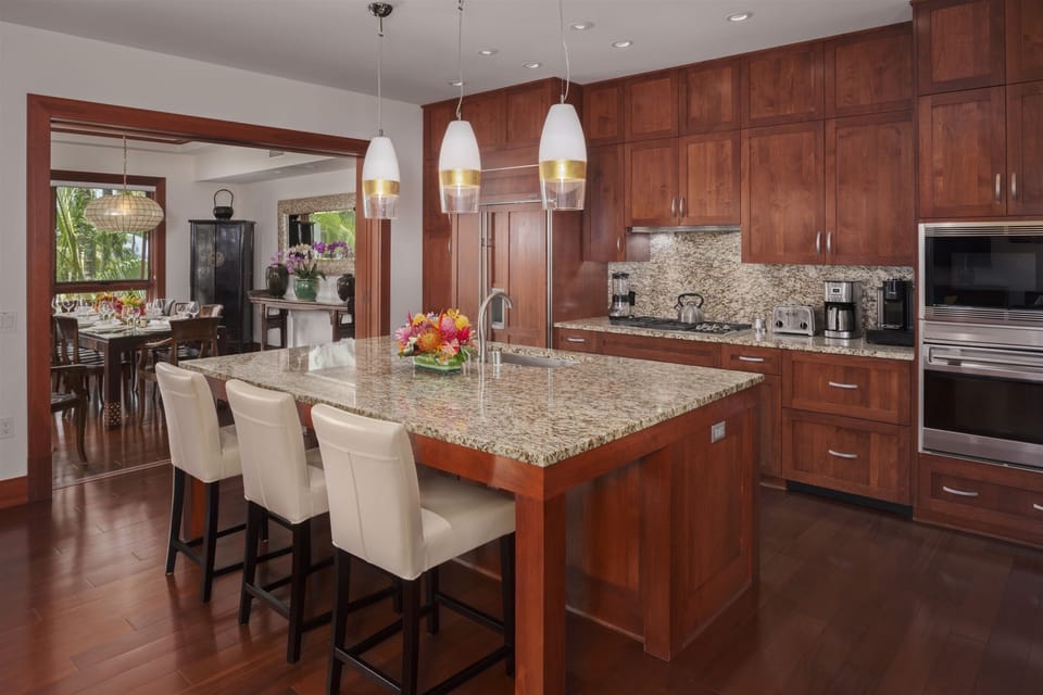 Ocean Dreams Villa 2203 - Gourmet Kitchen Convenient to Dining and Living Areas