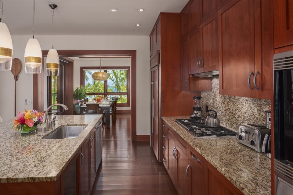 Ocean Dreams Villa 2203 - Gourmet Kitchen Convenient to Dining and Living Areas