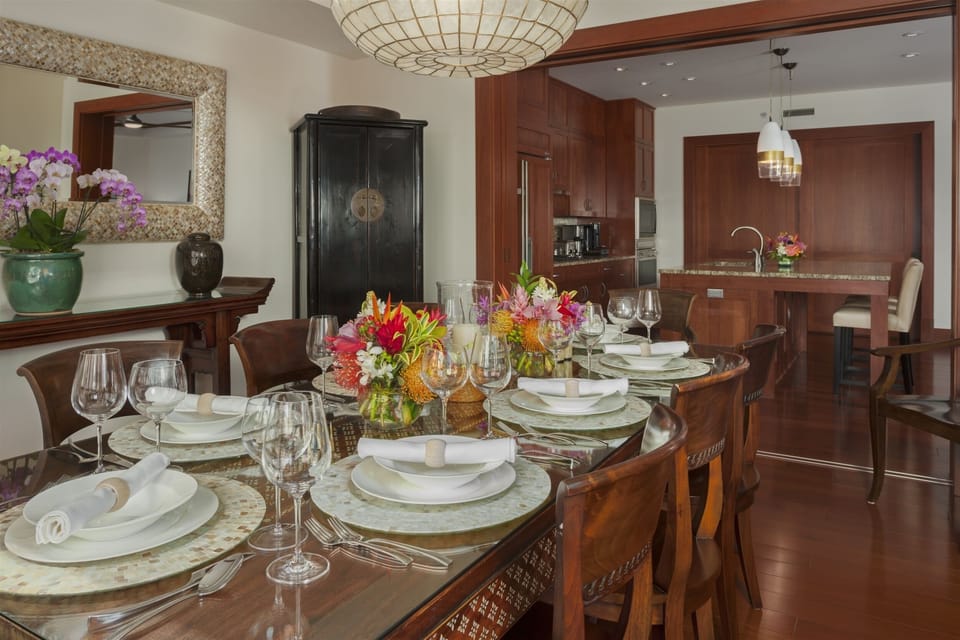 Ocean Dreams Villa 2203 - Interior Formal Dining Room - Seating for 8