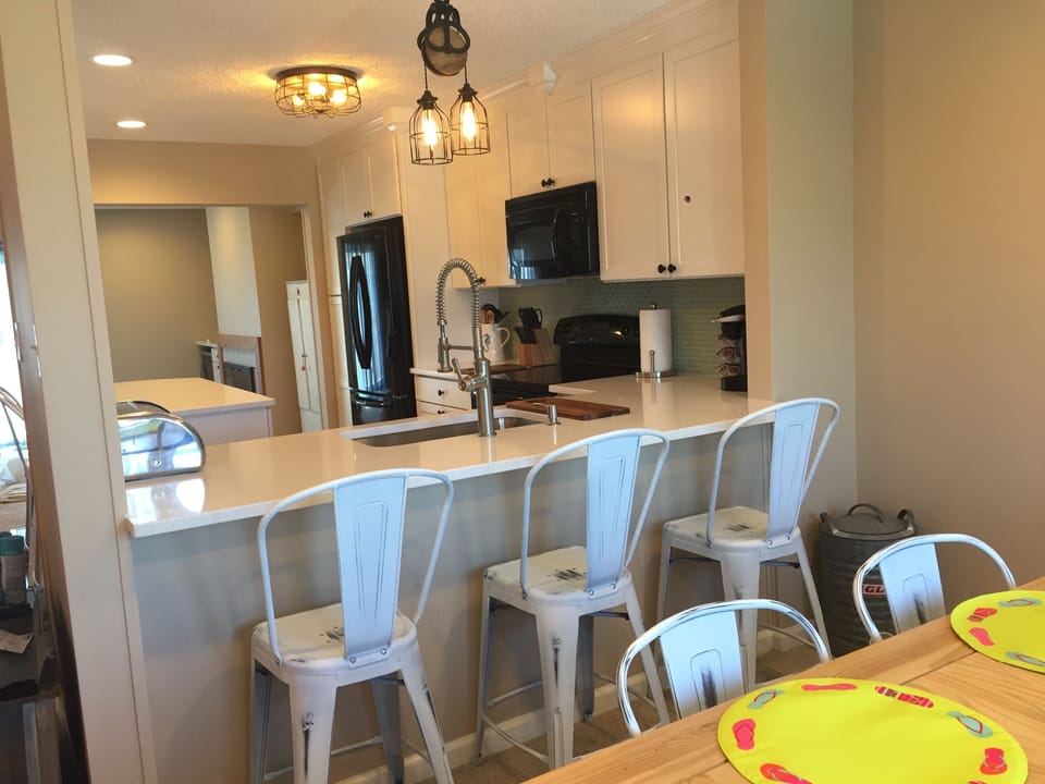 Bar Area with Extra Seating