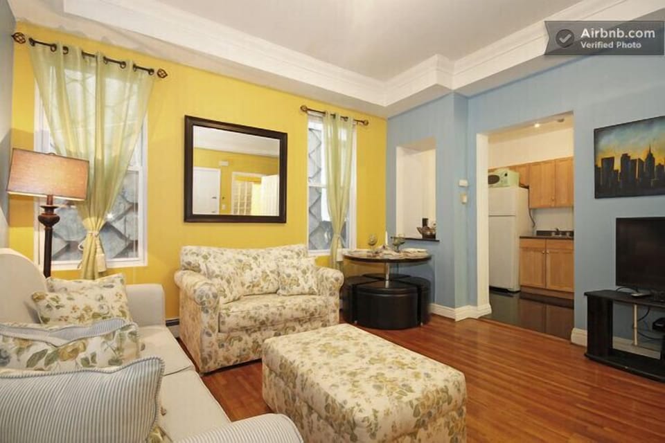 These 2 sofas are sleeper ones, they convert to a Queen and Twin beds.
sleeps 3