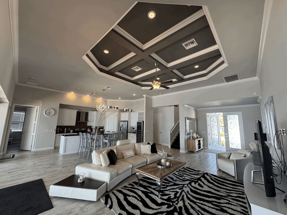 Grand 2-Story Cape Coral Riverfront Villa - Riverhouse Princess (543)